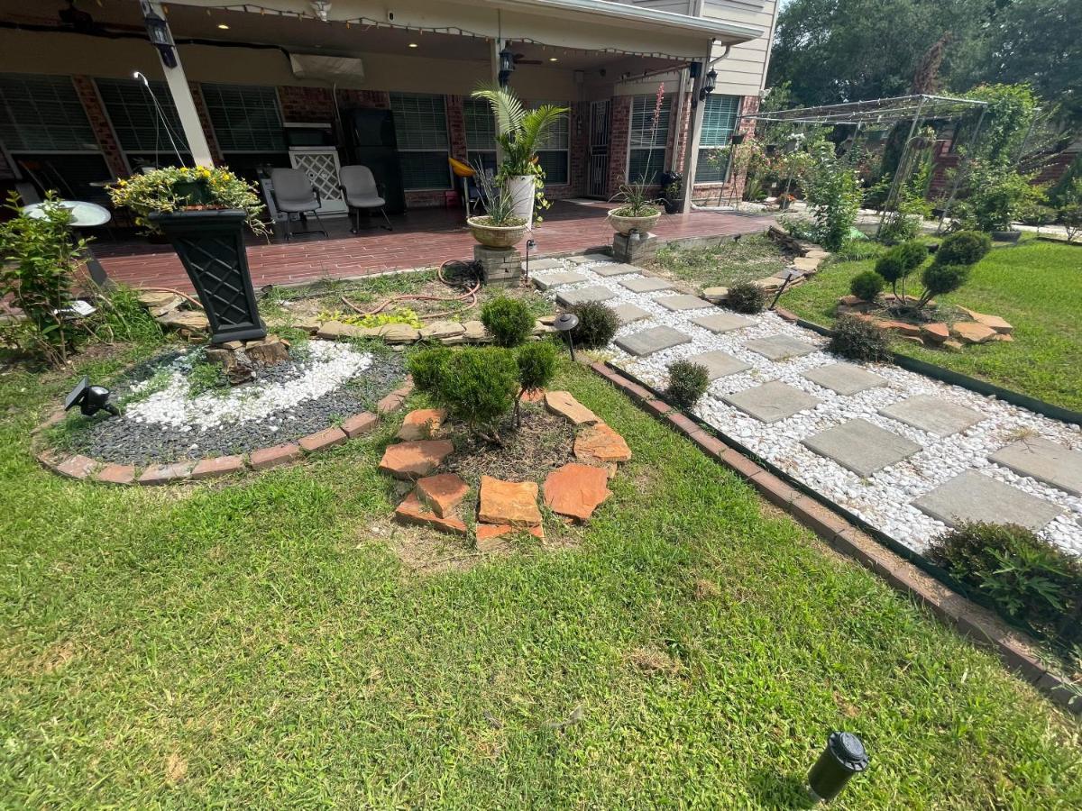 Afra Home With Huge Garden Houston, Texas エクステリア 写真