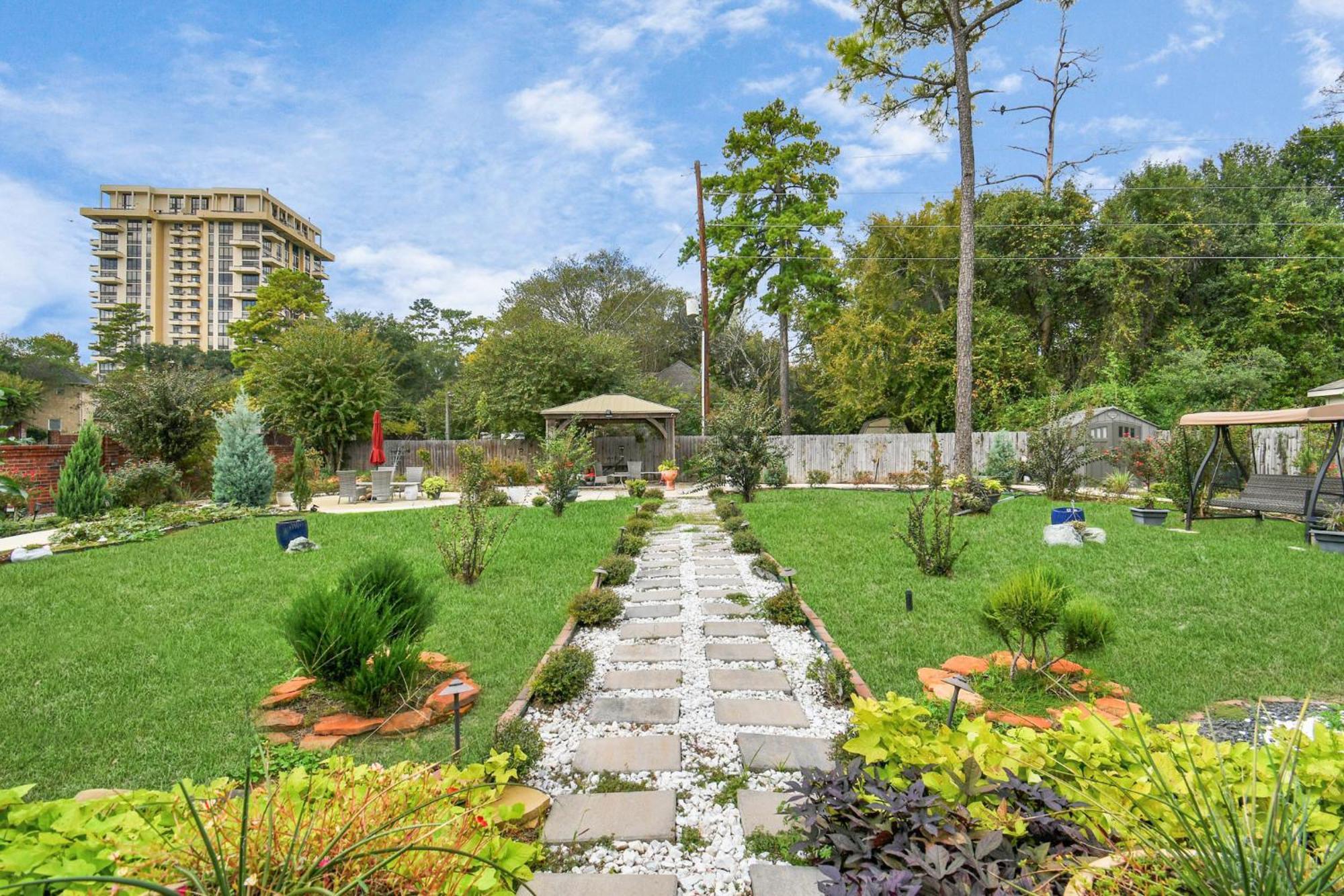 Afra Home With Huge Garden Houston, Texas エクステリア 写真